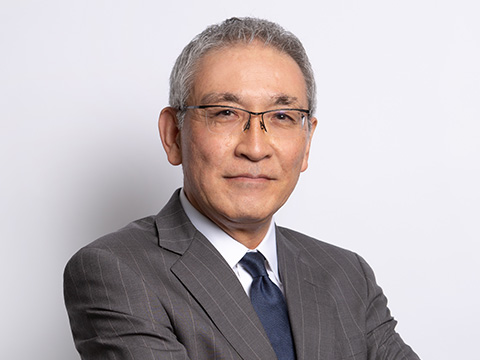 取締役専務執行役員 桑原 敬三