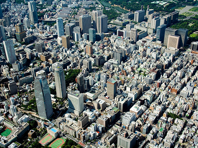 Small, aging buildings in dense clusters (2008)