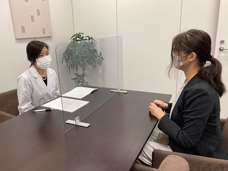 Consultation desk in the Healthcare Room