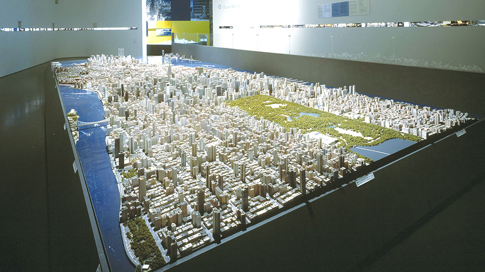 「世界都市展」（2003）